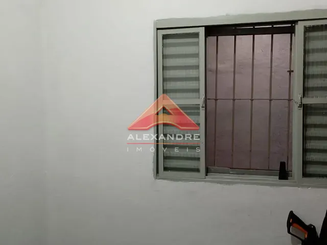 Casa 3 quartos e 1 banheiro, à venda, no bairro Conjunto Residencial Galo Branco em São José dos Campos