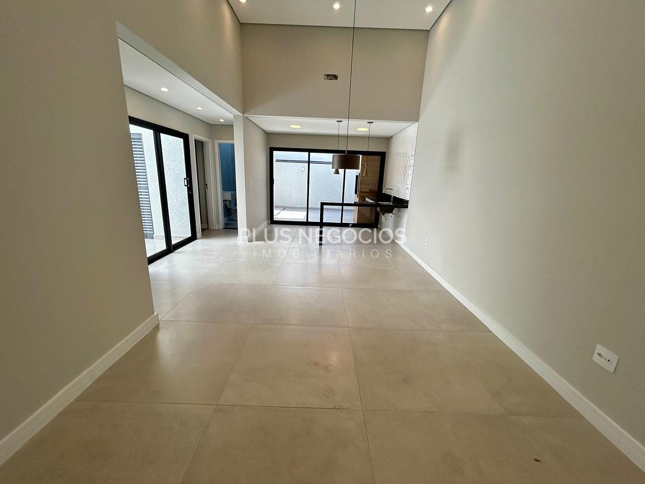 Casa à venda com 3 quartos, 110m² - Foto 2