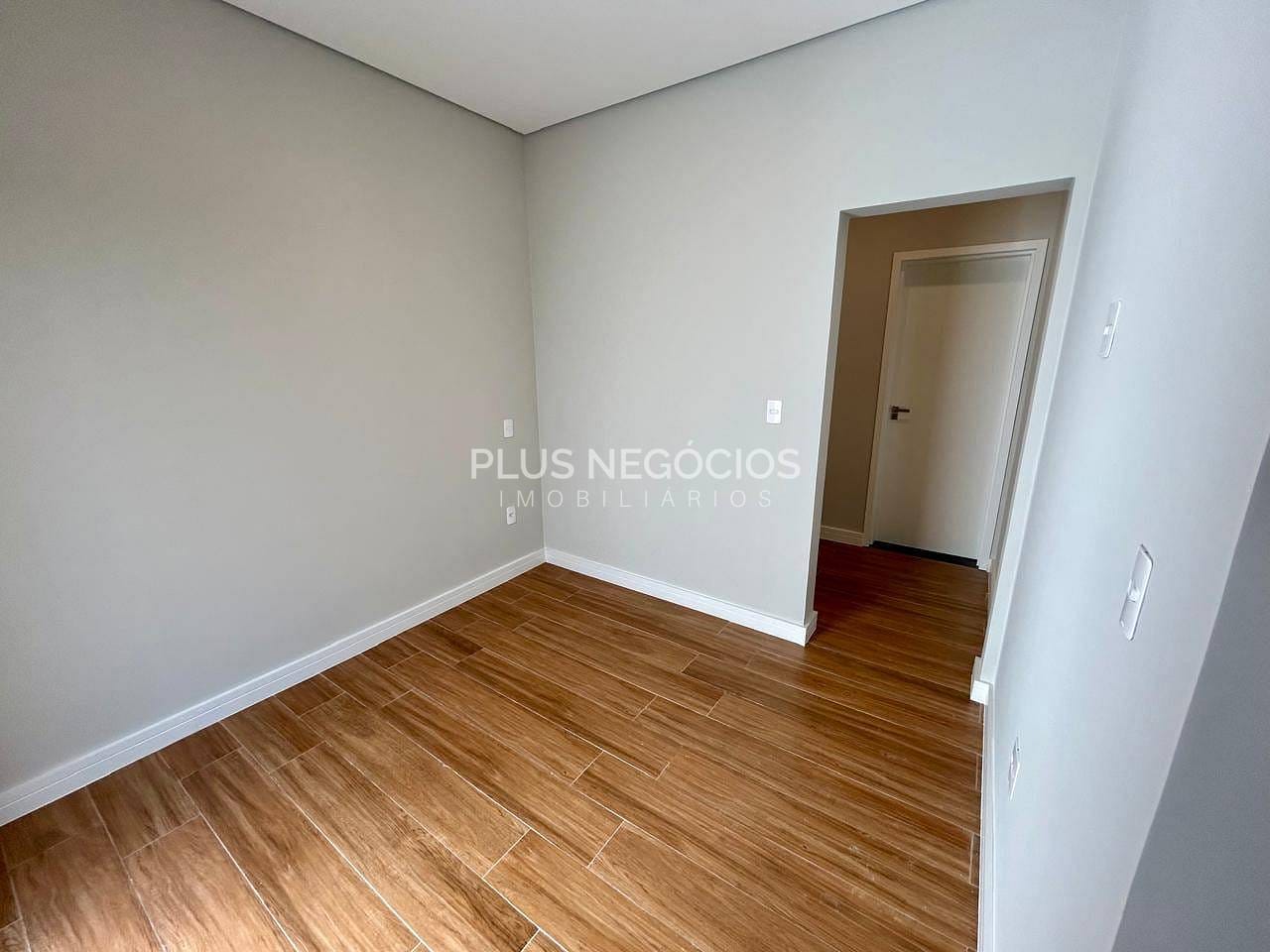 Casa à venda com 3 quartos, 110m² - Foto 8