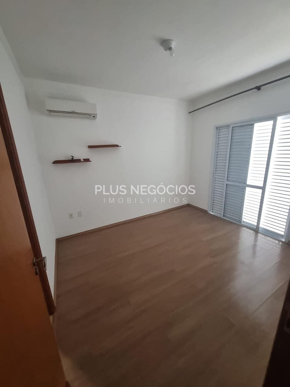 Casa, 3 quartos, 280 m² - Foto 3
