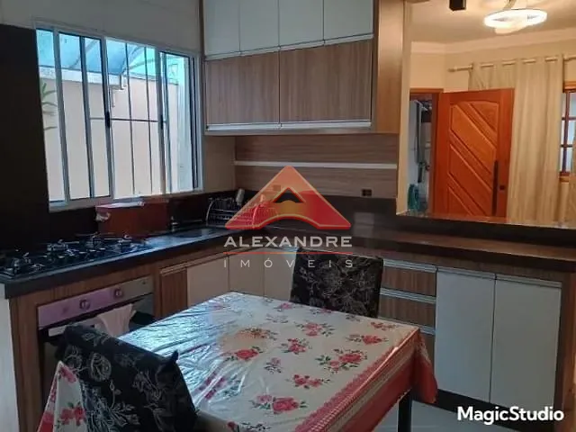 Casa 3 quartos e 1 banheiro, à venda, no bairro Jardim Ismênia em São José dos Campos