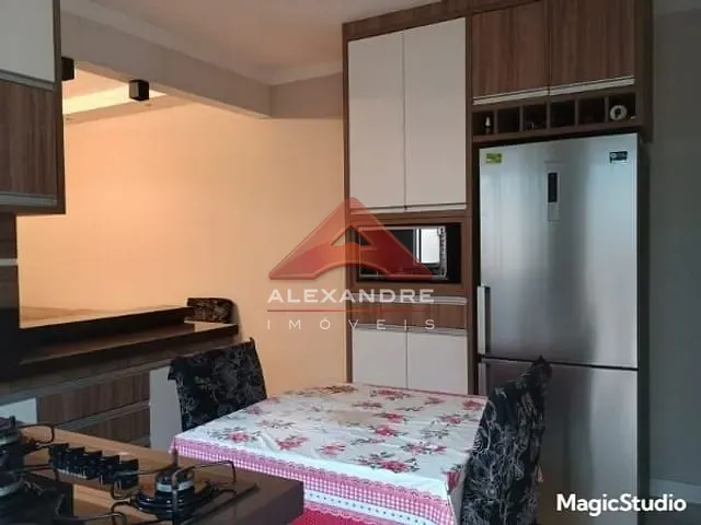 Casa 3 quartos e 1 banheiro, à venda, no bairro Jardim Ismênia em São José dos Campos