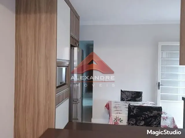 Casa 3 quartos e 1 banheiro, à venda, no bairro Jardim Ismênia em São José dos Campos