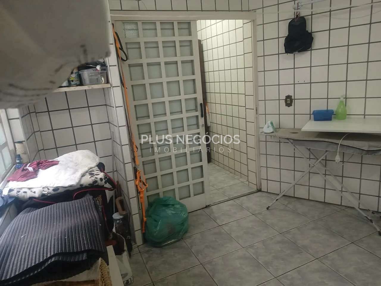 Casa à venda e aluguel com 1 quarto, 559m² - Foto 9