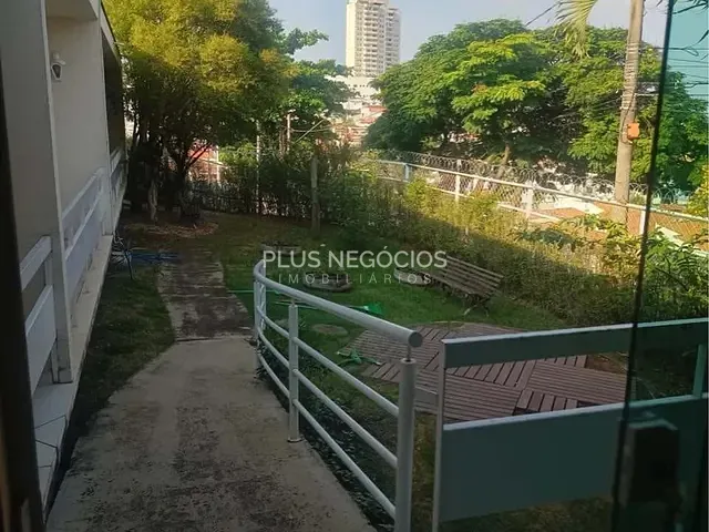 Casa com 750m², à venda ou para alugar, no bairro Vila Trujillo em Sorocaba