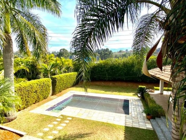 Casa com 900m² 4 quartos e 7 banheiros, à venda, no bairro Tamboré em Santana de Parnaíba