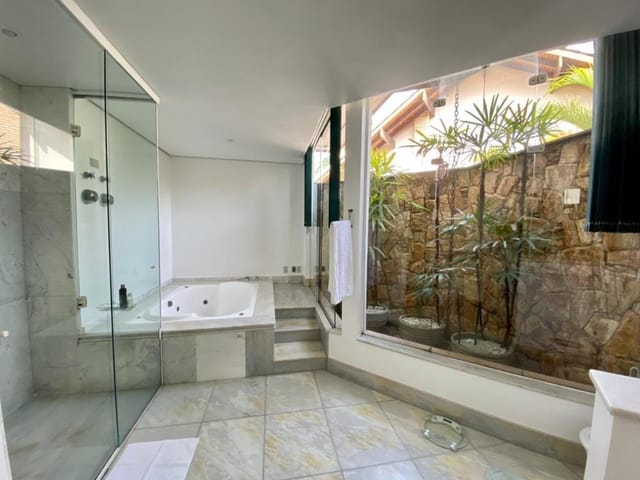 Casa com 900m² 4 quartos e 7 banheiros, à venda, no bairro Tamboré em Santana de Parnaíba
