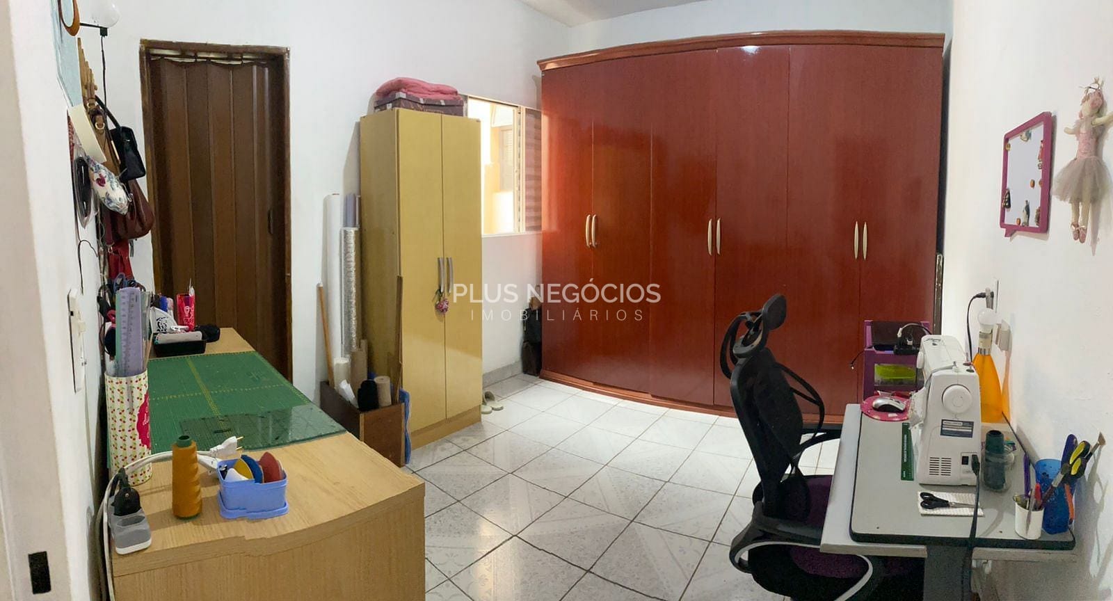 Casa à venda com 3 quartos, 217m² - Foto 11