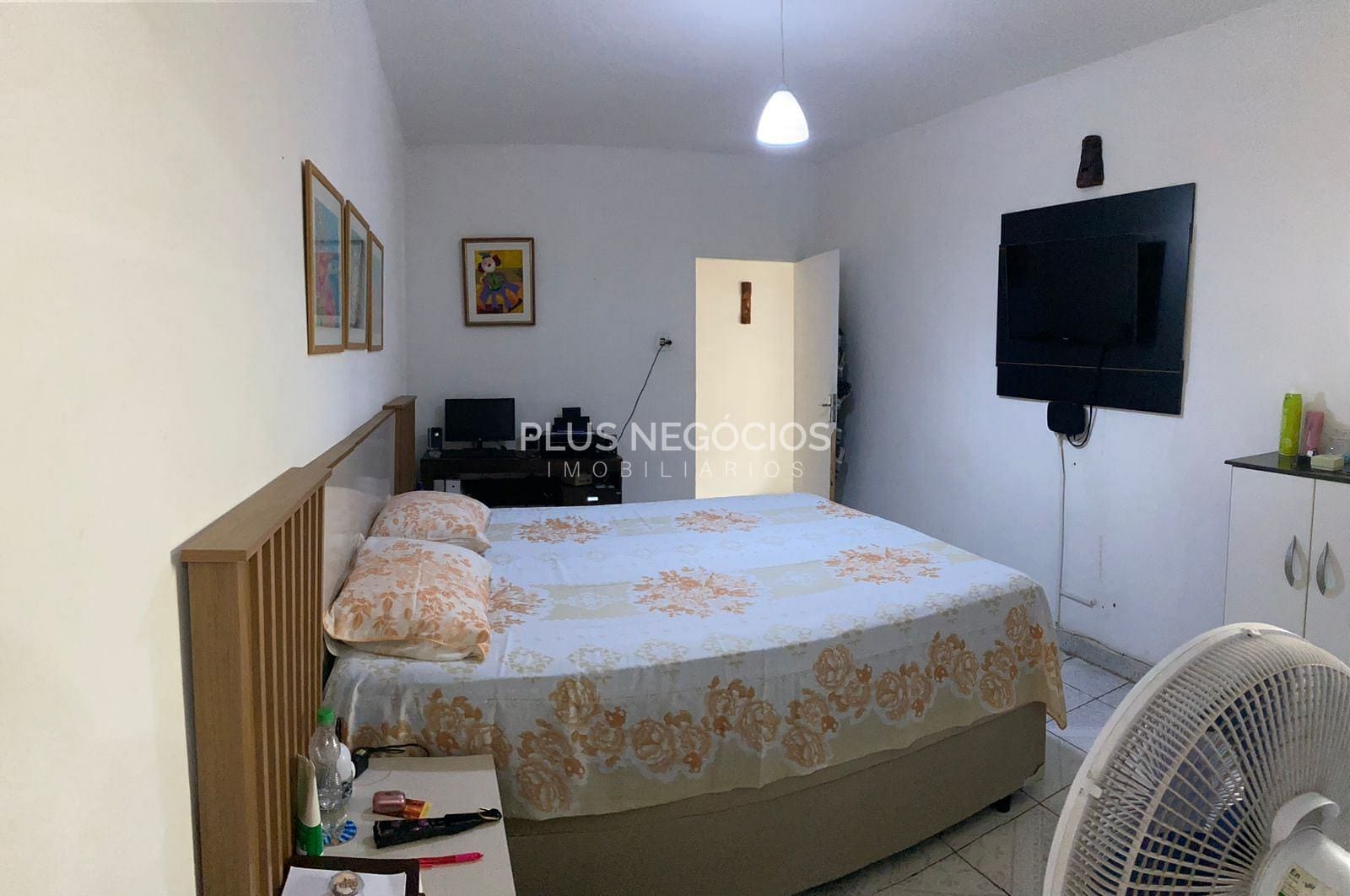 Casa à venda com 3 quartos, 217m² - Foto 8
