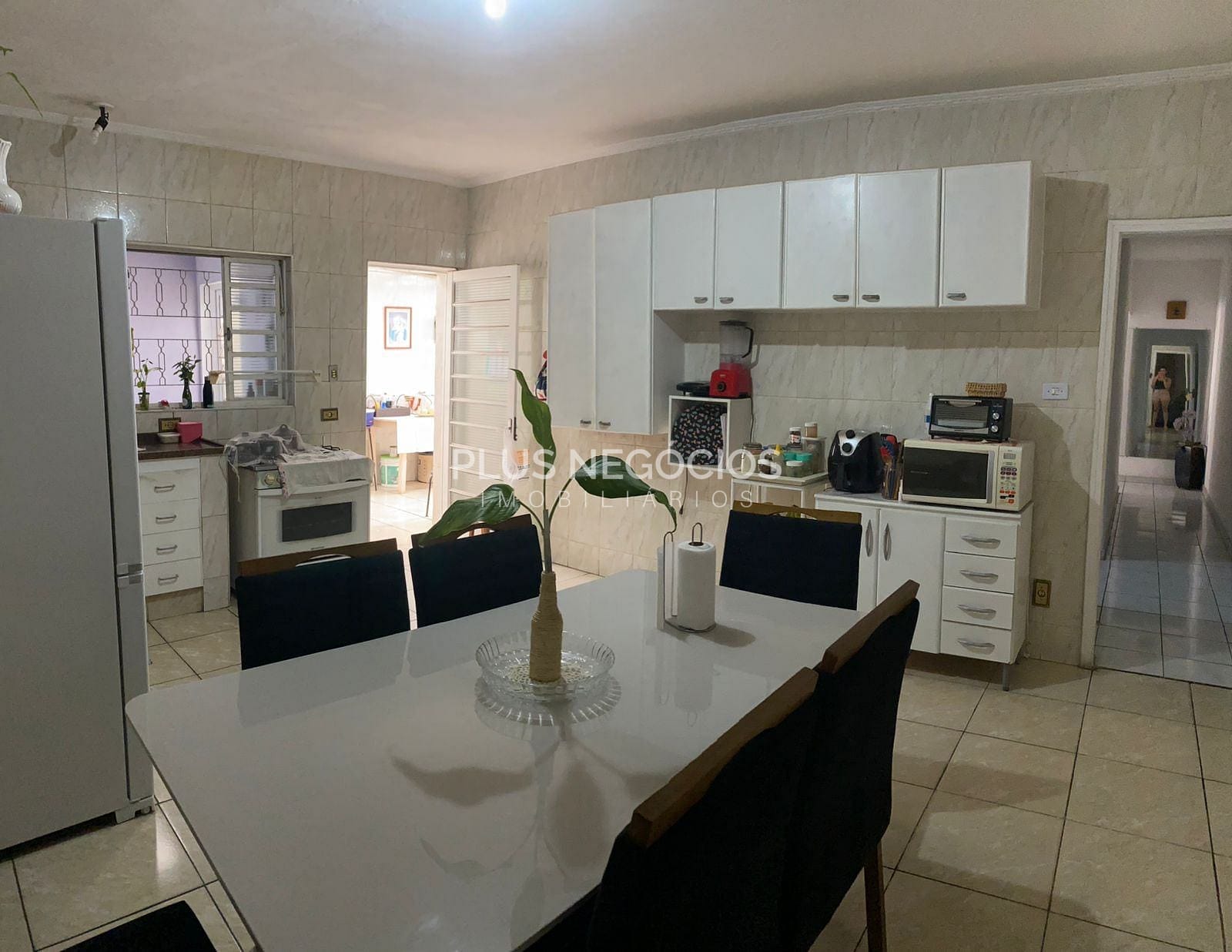 Casa à venda com 3 quartos, 217m² - Foto 7