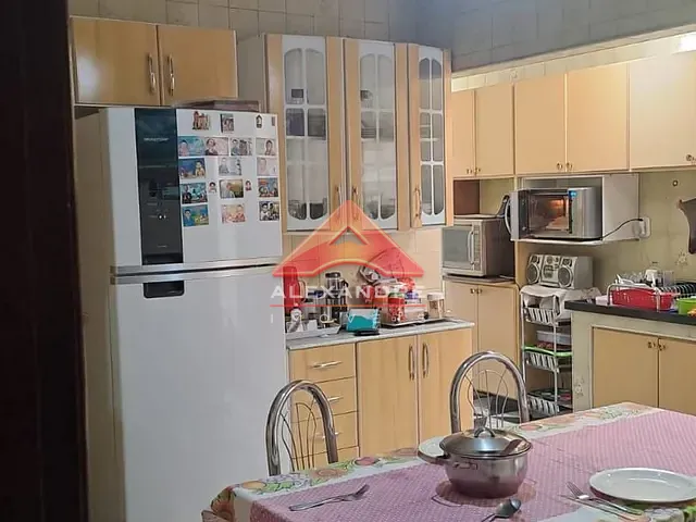 Casa com 300m² 3 quartos e 2 banheiros, à venda, no bairro Vila Tatetuba em São José dos Campos
