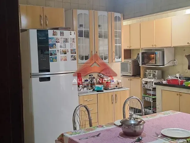 Casa com 300m² 3 quartos e 2 banheiros, à venda, no bairro Vila Tatetuba em São José dos Campos