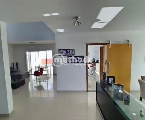 Casa, 3 quartos, 226 m² - Foto 5