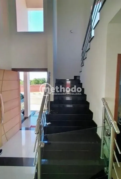Casa, 3 quartos, 226 m² - Foto 2