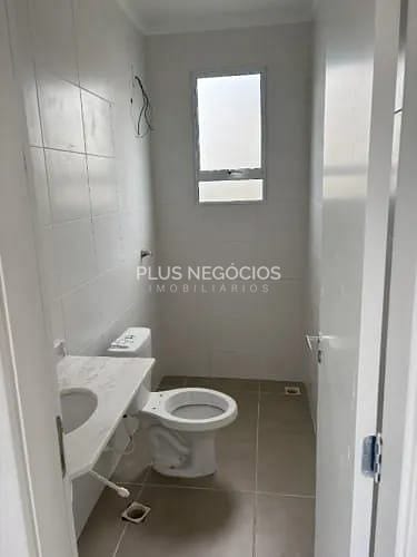 Casa à venda com 2 quartos, 55m² - Foto 7