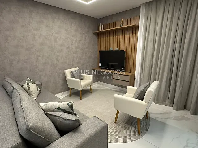 Casa com 93m² 2 quartos e 3 banheiros, à venda, no bairro Guilhermina em Praia Grande