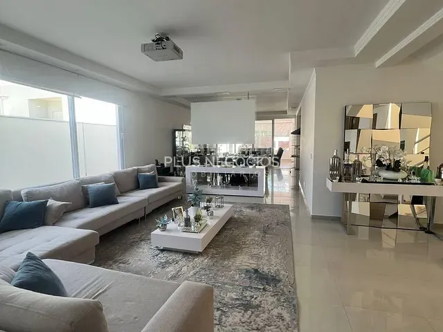 Casa com 500m² 5 quartos e 6 banheiros, à venda, no bairro Parque Residencial Villa dos Inglezes em Sorocaba