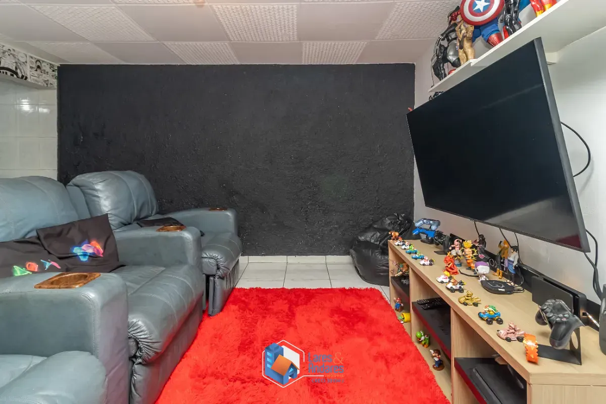 Casa, 4 quartos, 240 m² - Foto 19