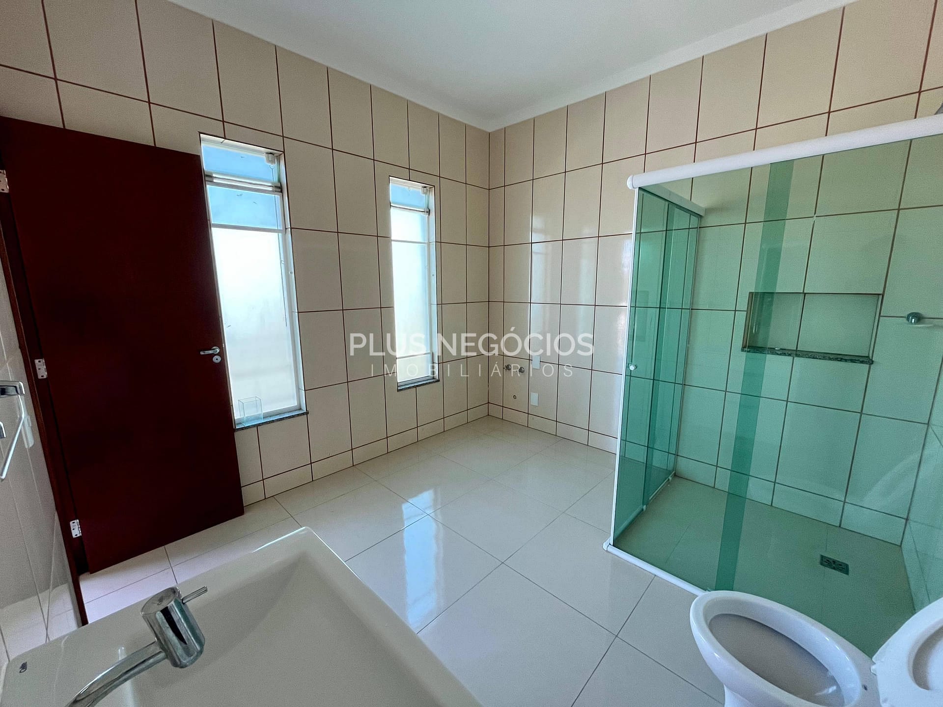 Casa à venda e aluguel com 3 quartos, 211m² - Foto 25