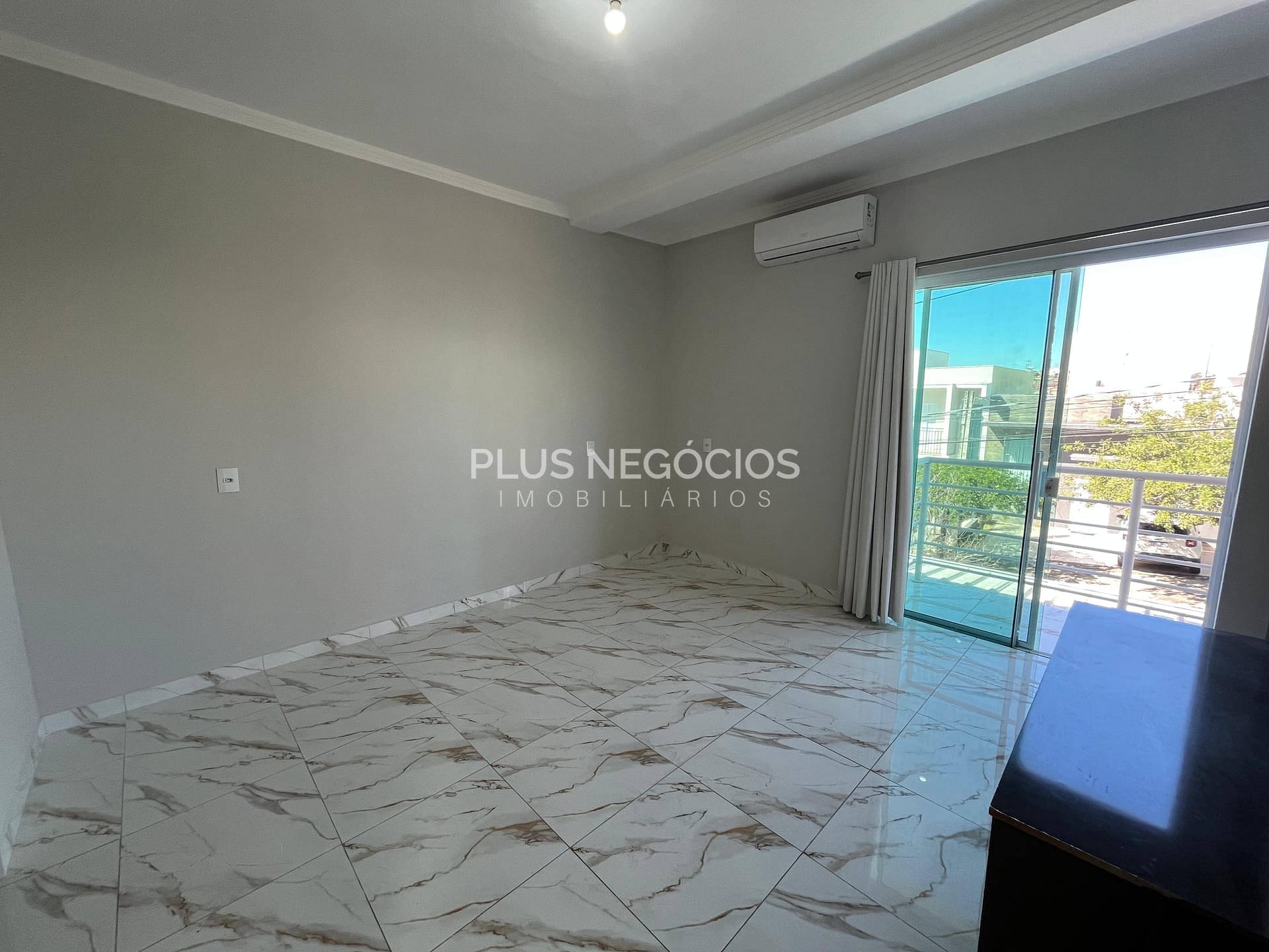 Casa à venda e aluguel com 3 quartos, 211m² - Foto 21