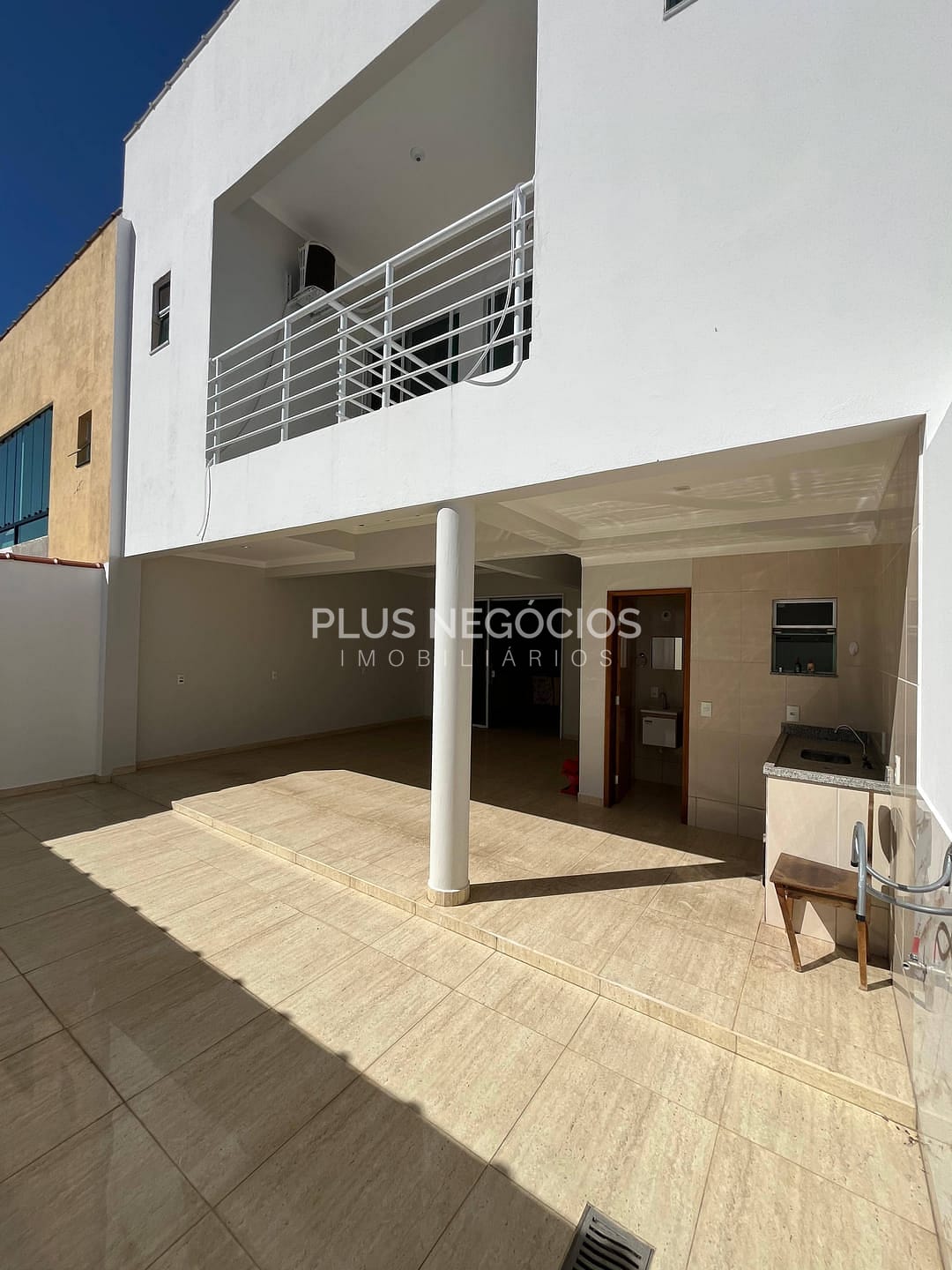 Casa à venda e aluguel com 3 quartos, 211m² - Foto 13