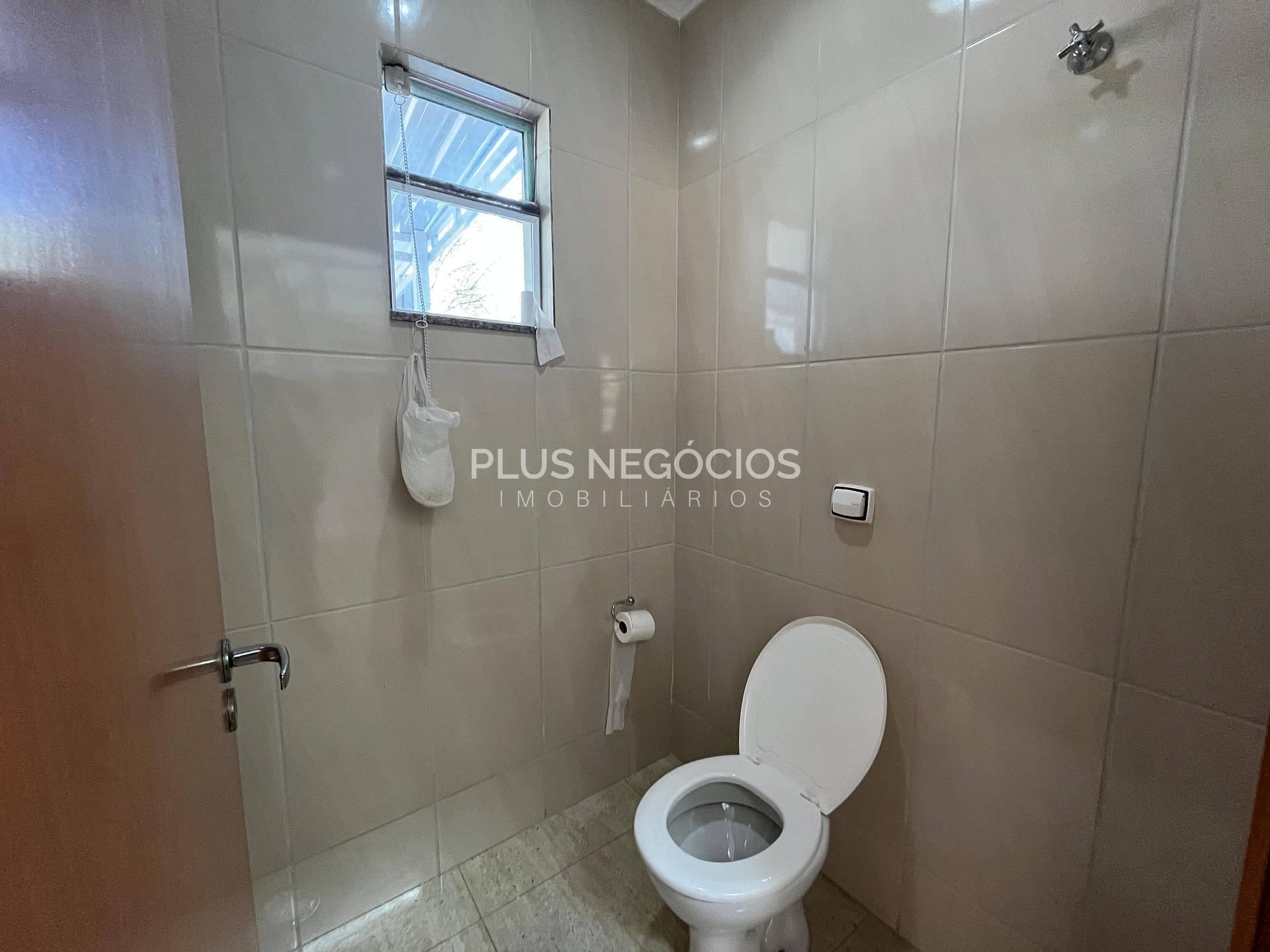 Casa à venda e aluguel com 3 quartos, 211m² - Foto 38