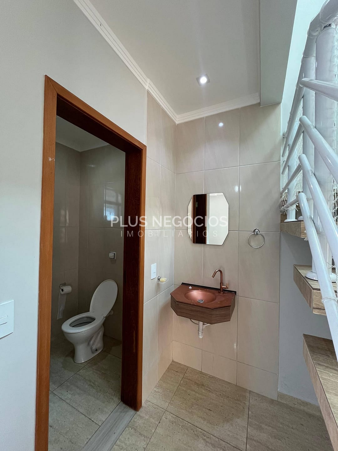 Casa à venda e aluguel com 3 quartos, 211m² - Foto 37