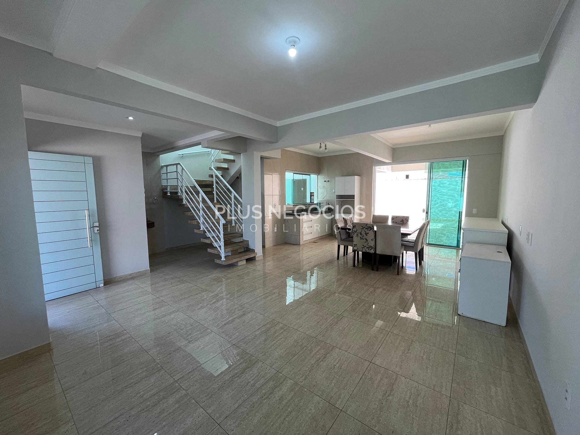 Casa à venda e aluguel com 3 quartos, 211m² - Foto 35