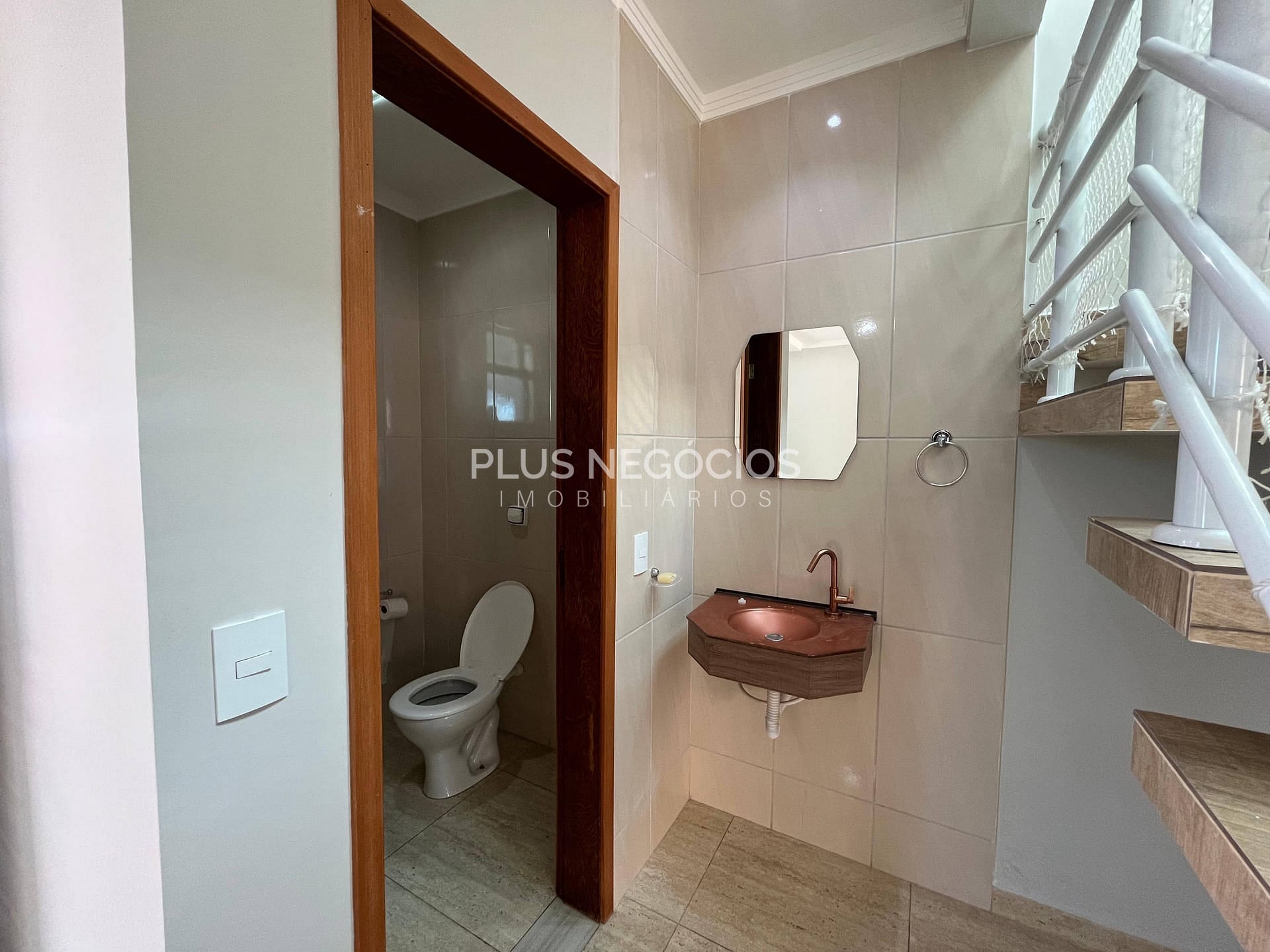 Casa à venda e aluguel com 3 quartos, 211m² - Foto 16