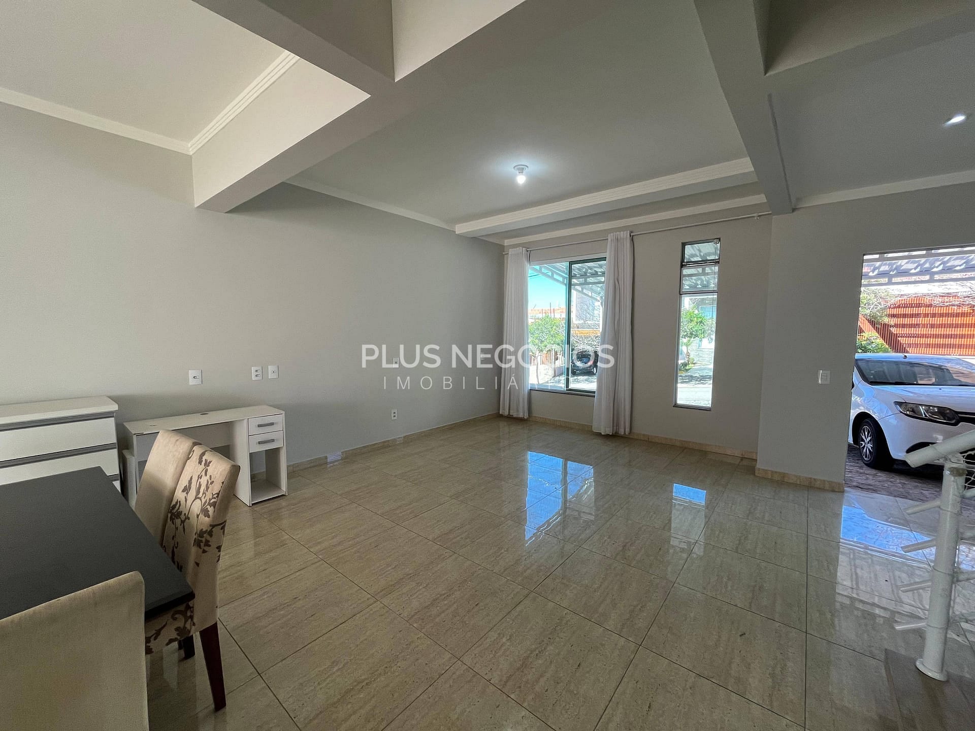 Casa à venda e aluguel com 3 quartos, 211m² - Foto 6