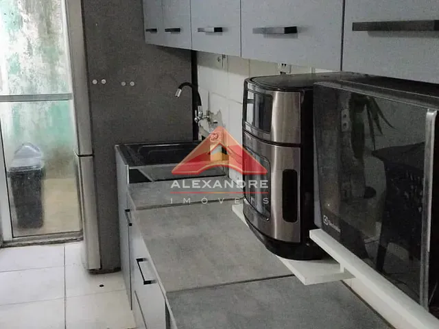 Casa 2 quartos e 1 banheiro, à venda, no bairro Campos de São José em São José dos Campos