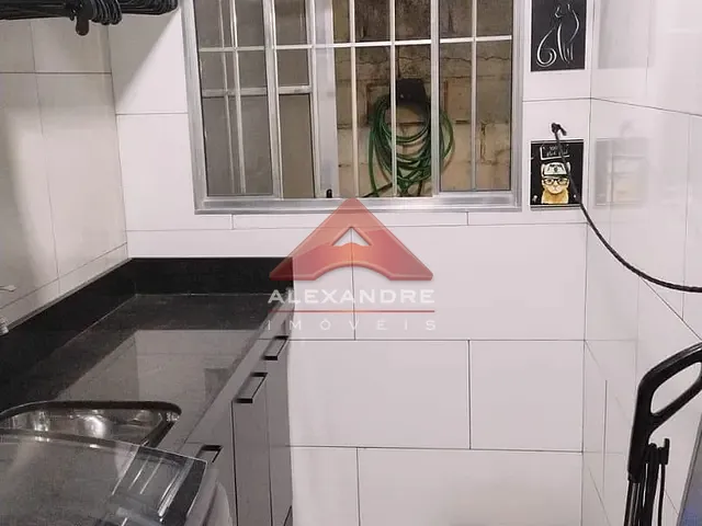 Casa 2 quartos e 1 banheiro, à venda, no bairro Campos de São José em São José dos Campos