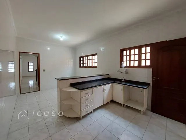 Casa com 110m² 3 quartos e 3 banheiros, à venda, no bairro Bosque dos Eucaliptos em São José dos Campos