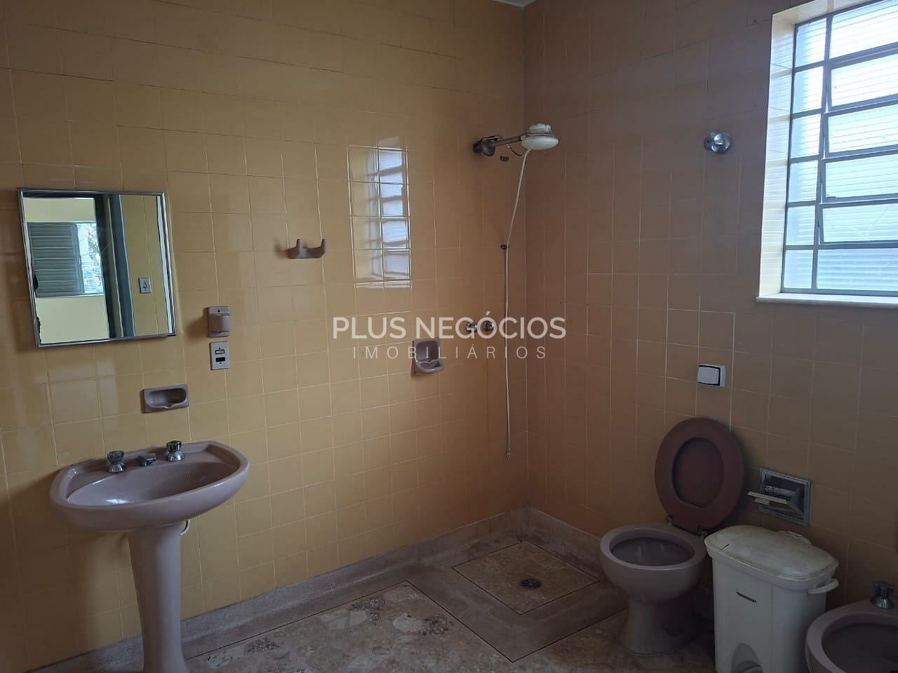 Casa, 1 quarto, 254 m² - Foto 9