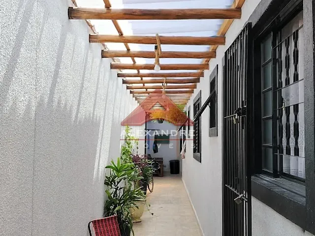 Casa 2 quartos e 1 banheiro, à venda, no bairro Parque Novo Horizonte em São José dos Campos