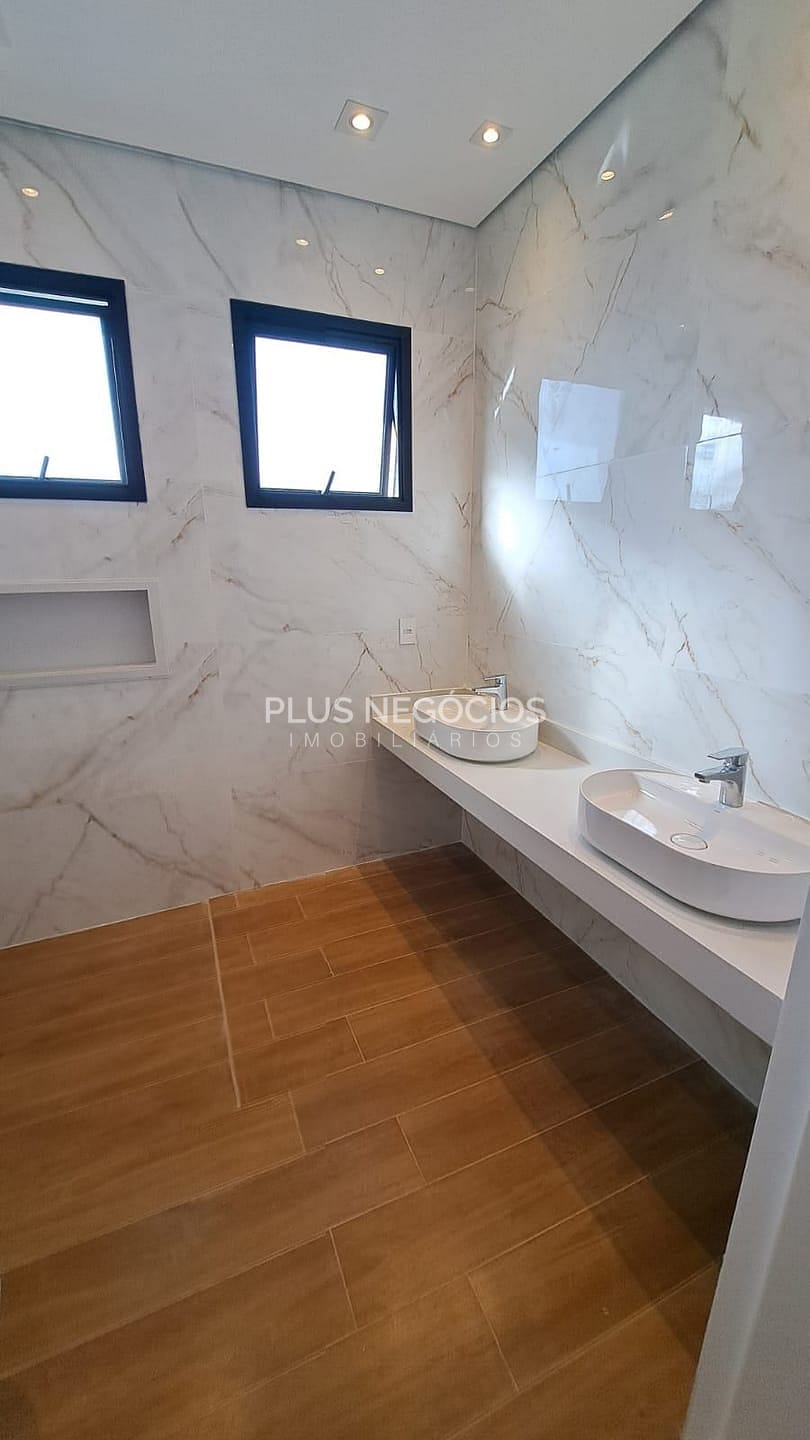 Casa à venda com 3 quartos, 220m² - Foto 23