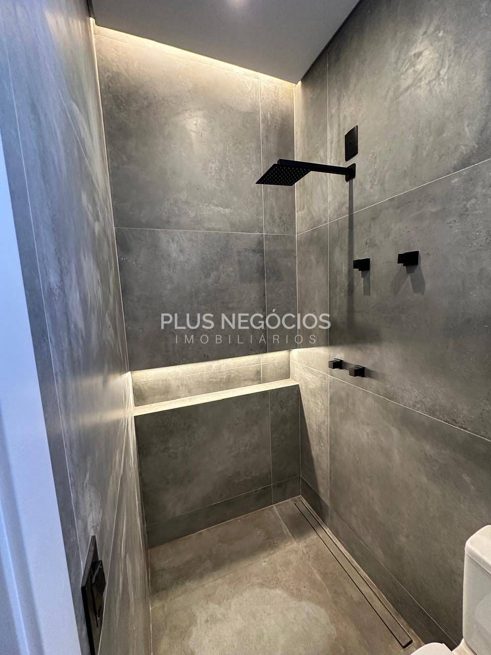 Casa à venda com 3 quartos, 235m² - Foto 23