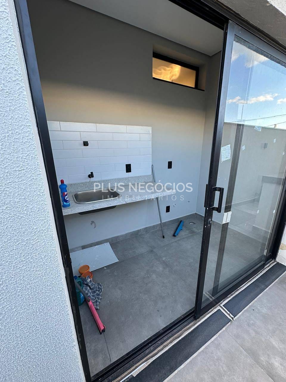 Casa à venda com 3 quartos, 235m² - Foto 15