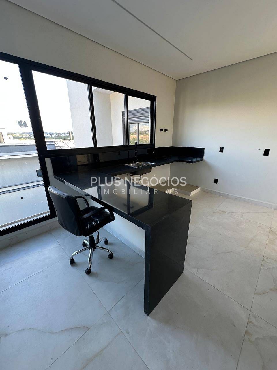 Casa à venda com 3 quartos, 235m² - Foto 16