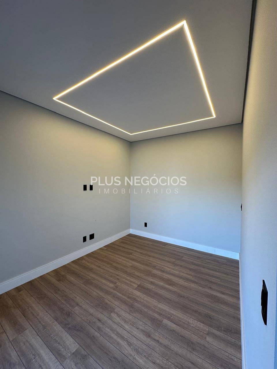 Casa à venda com 3 quartos, 235m² - Foto 10