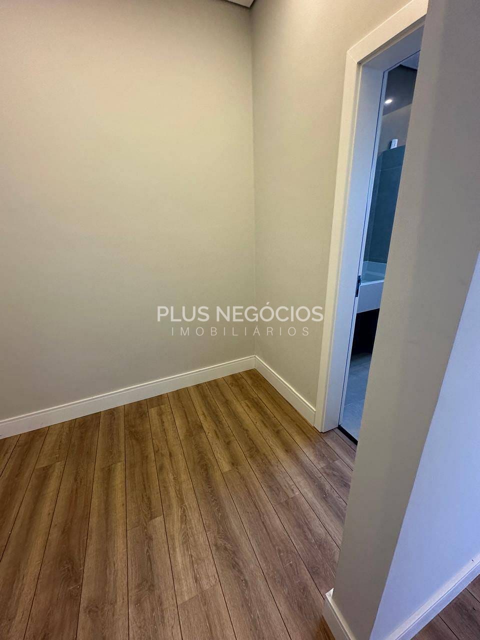 Casa à venda com 3 quartos, 235m² - Foto 11