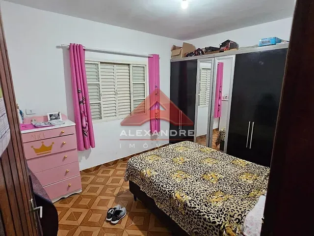 Casa 3 quartos e 1 banheiro, à venda, no bairro Jardim Altos de Santana em São José dos Campos