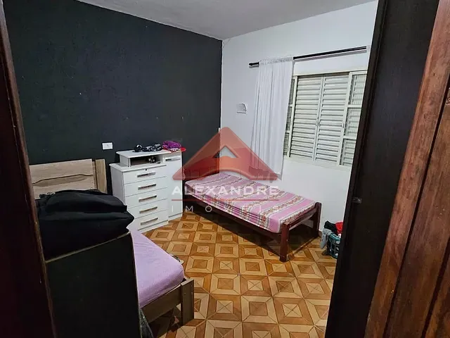 Casa 3 quartos e 1 banheiro, à venda, no bairro Jardim Altos de Santana em São José dos Campos