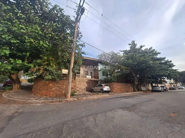 Casa à venda, no bairro Jardim Emília em Sorocaba