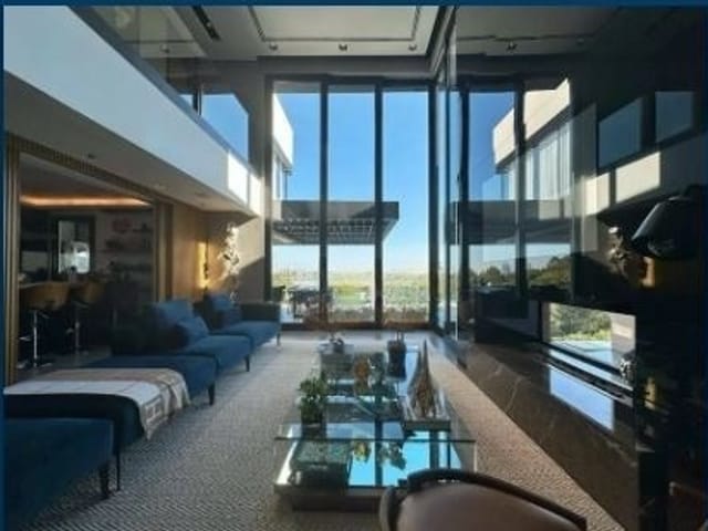 Casa com 495m² 4 quartos e 6 banheiros, à venda, no bairro Tamboré em Santana de Parnaíba