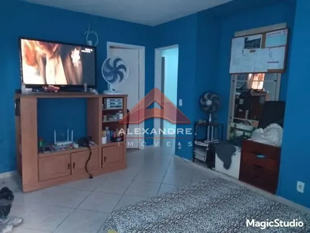 Casa 3 quartos e 1 banheiro, à venda, no bairro Jardim Satélite em São José dos Campos
