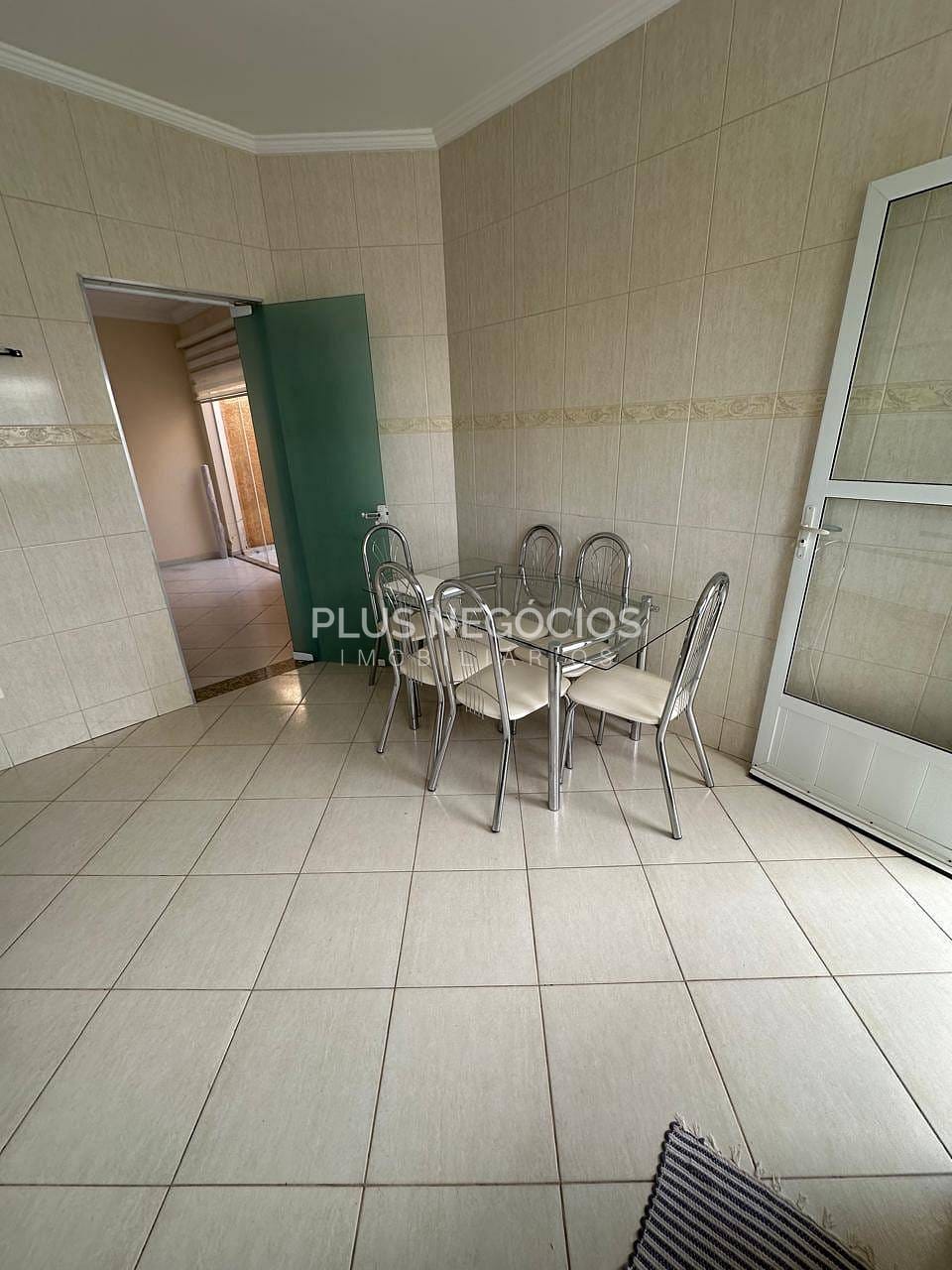 Casa à venda com 3 quartos, 225m² - Foto 20