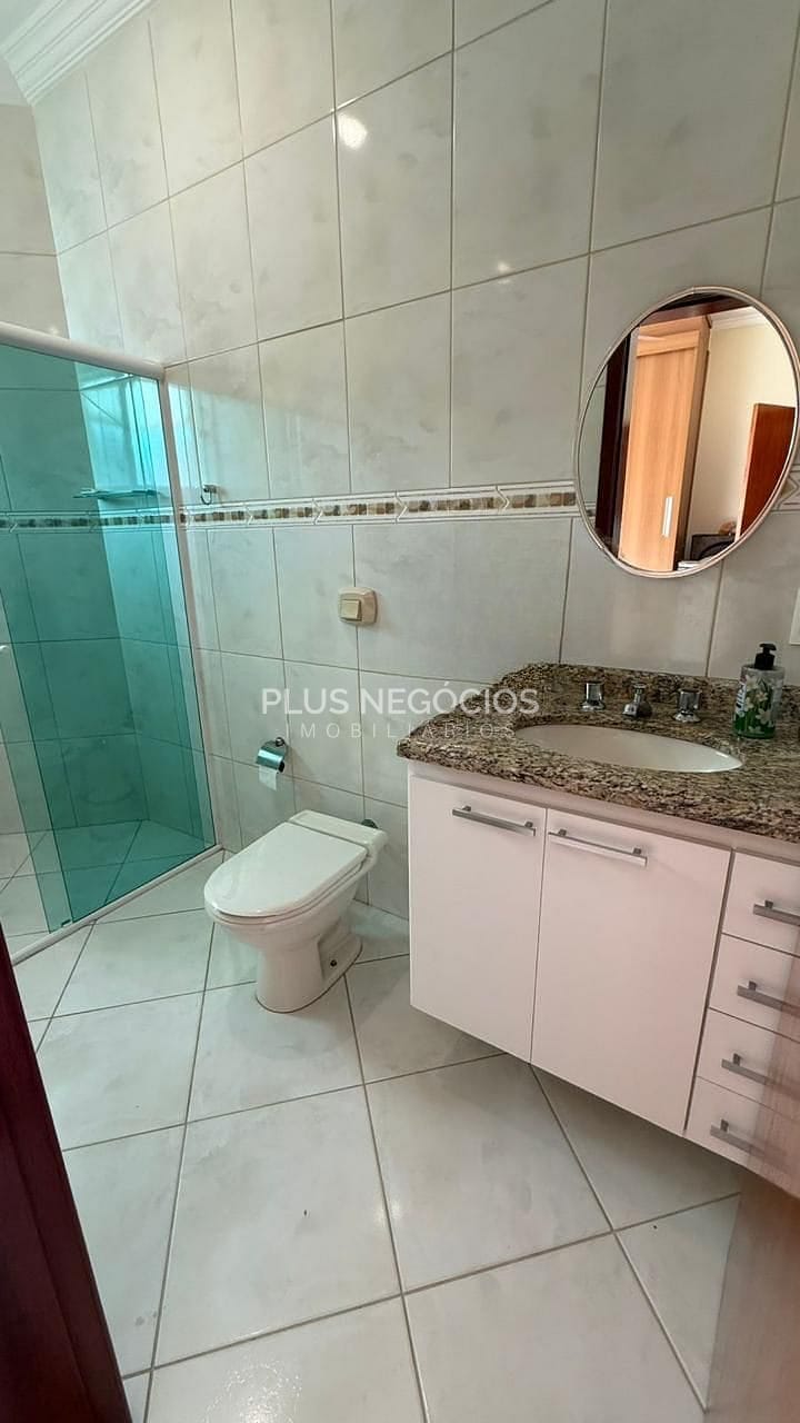 Casa à venda com 3 quartos, 225m² - Foto 25