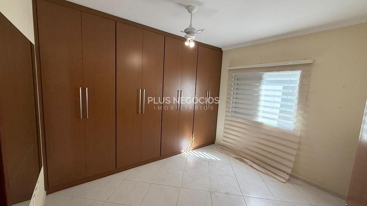 Casa à venda com 3 quartos, 225m² - Foto 17