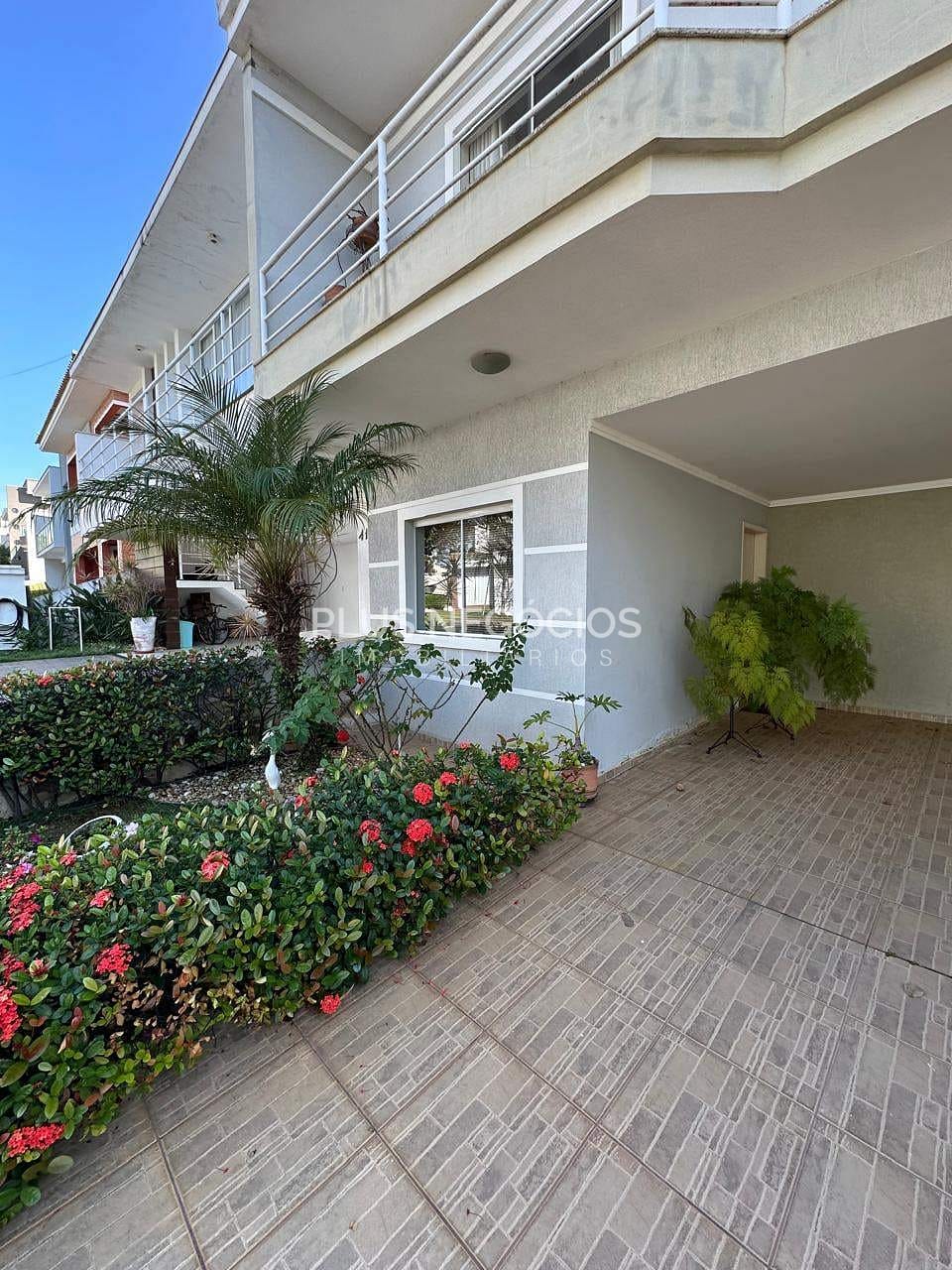 Casa à venda com 3 quartos, 225m² - Foto 30